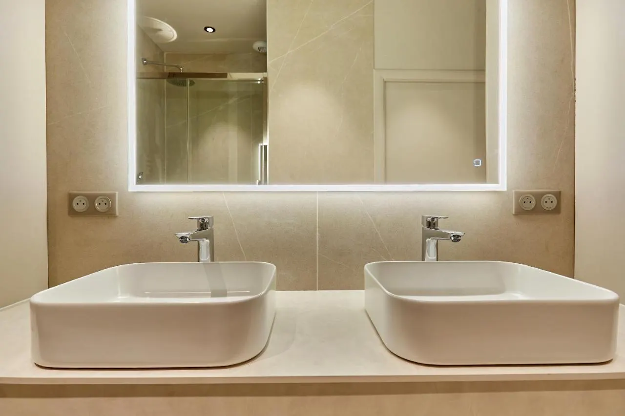 Appartement Exceptionnel Avec Parking Centre-Ville Aix-En-Provence Apartment